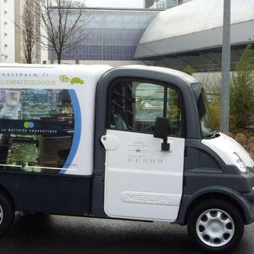 Véhicule électrique de service 